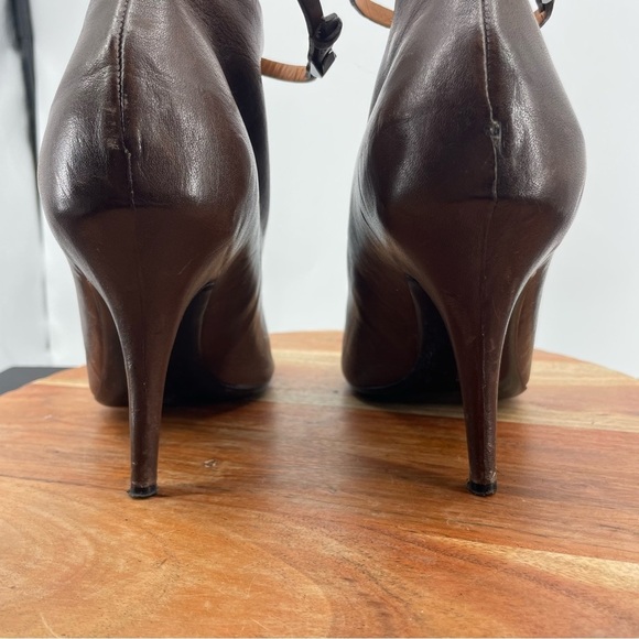 Givenchy brown leather T-bar heel booties Sz 40 peep toe - Picture 5 of 11